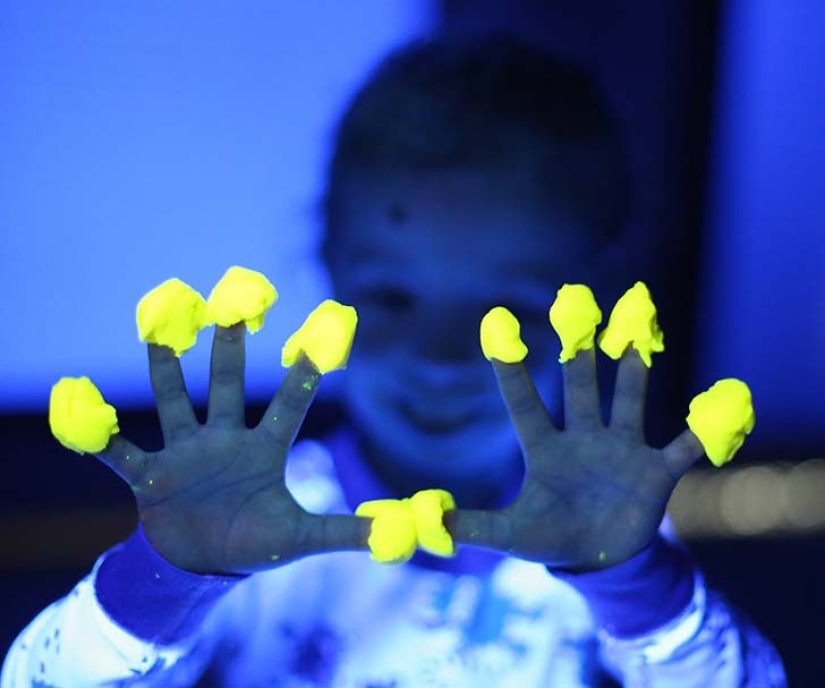 20 ways to keep your child busy 20 ways to keep your child busy