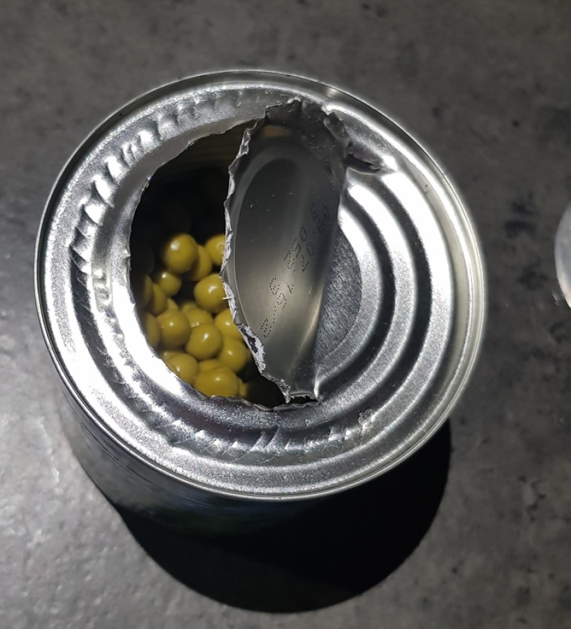 22 annoying habits of people who need to pay extra for living with