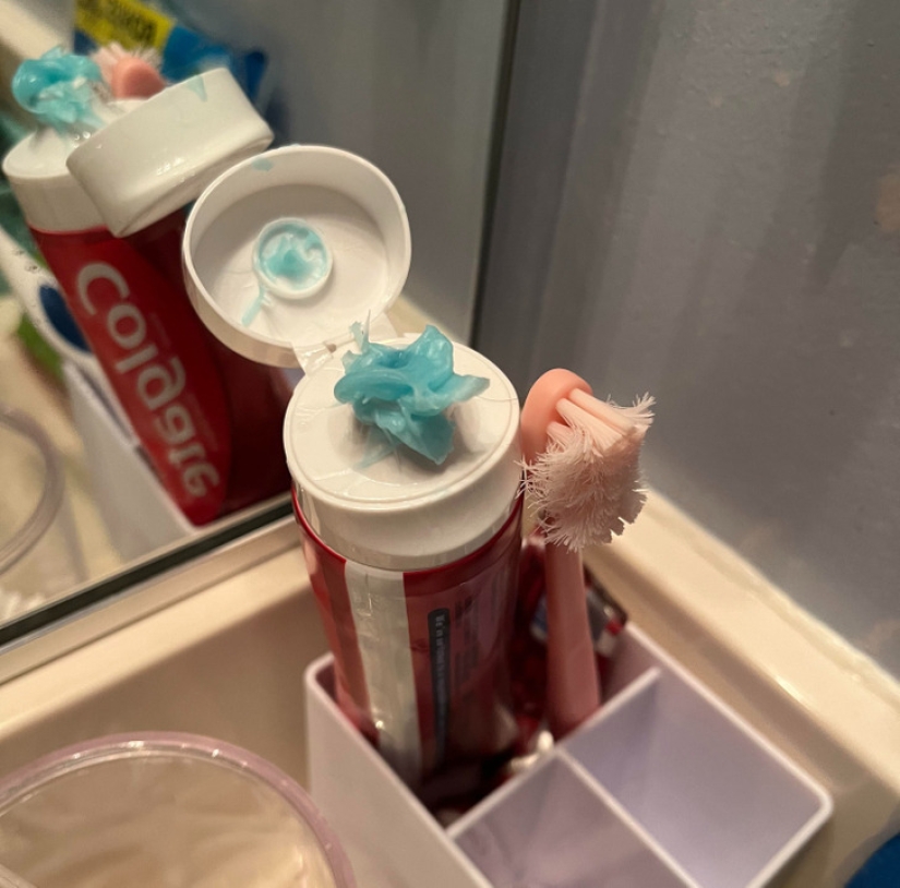 22 annoying habits of people who need to pay extra for living with