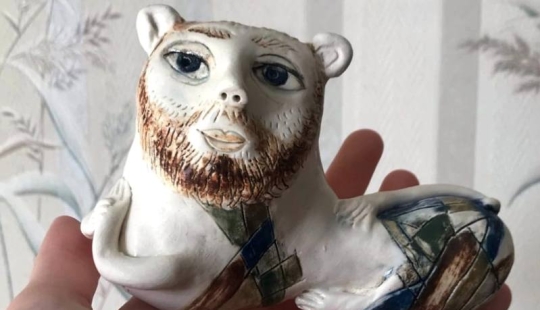22 Crazy Antiques That Collectors Pay Big Money For 22 Crazy Antiques That Collectors Pay Big Money For