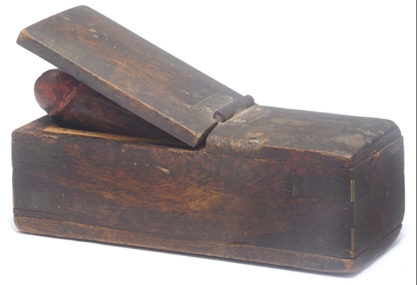 22 creepy objects from the past that give you goosebumps 22 creepy objects from the past that give you goosebumps