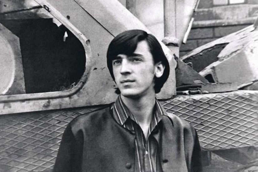 22 famous men we've never seen without a mustache 22 famous men we've never seen without a mustache