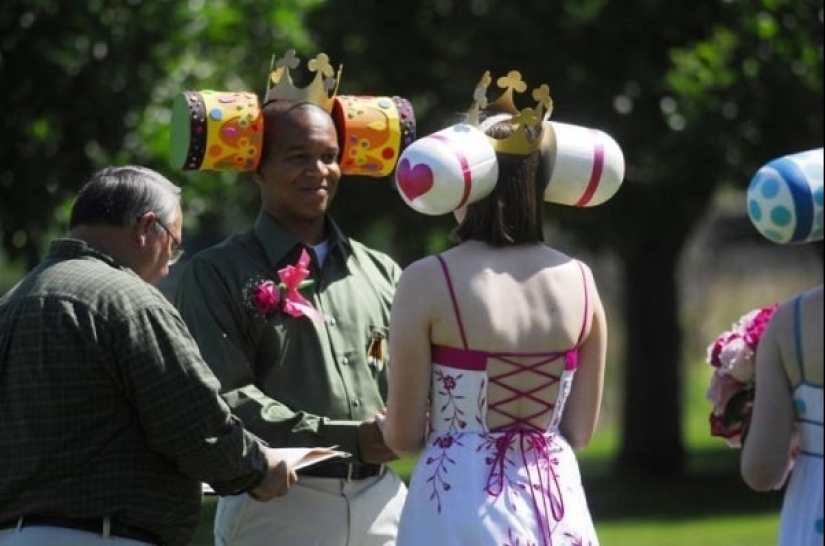 22 fanáticos desesperados de los videojuegos los traen a la vida real