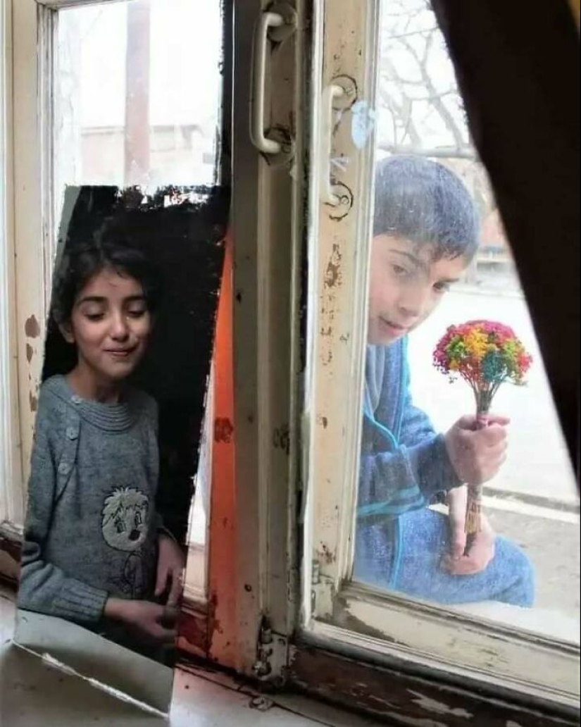 22 fotografías cautivadoras de un fotógrafo que muestran la profundidad emocional de la infancia