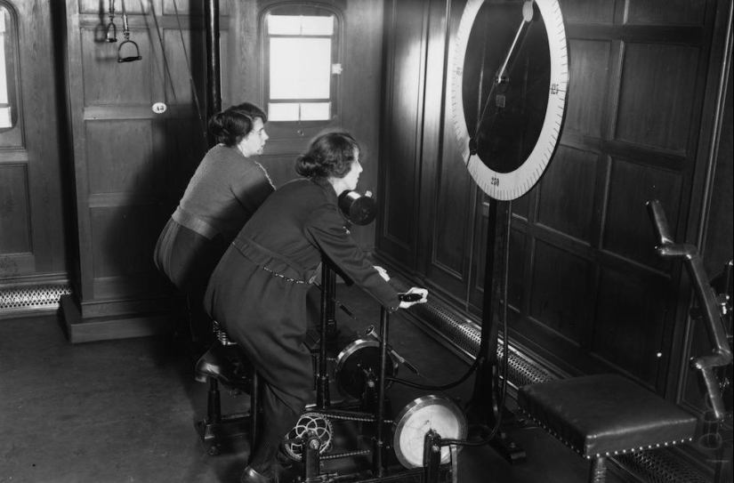 22 fotos retro: cómo era el fitness de principios del siglo XX 22 fotos retro: cómo era el fitness de principios del siglo XX