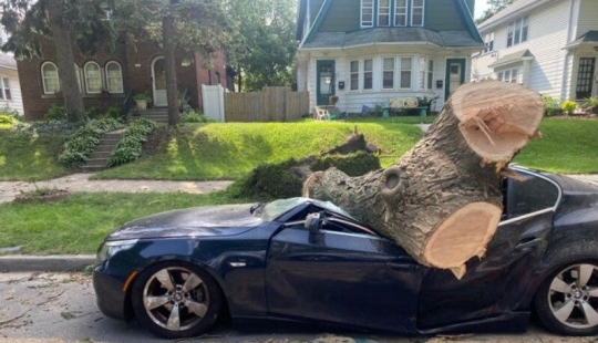 22 funny, but at the same time sad photos from people who were unlucky