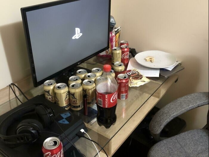 22 moments of insight when I realized that I was living with a monster 22 moments of insight when I realized that I was living with a monster