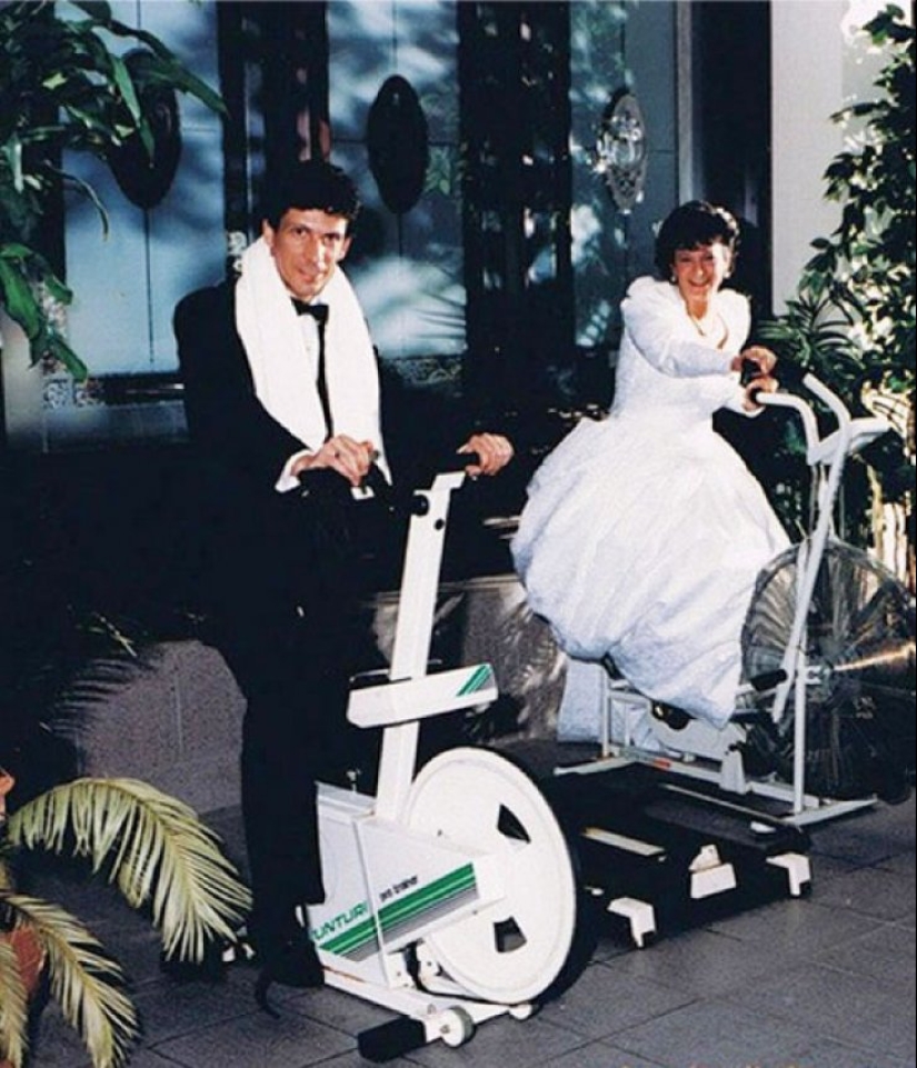 22 of the worst photos of couples you've ever seen 22 of the worst photos of couples you've ever seen