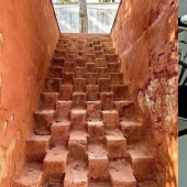 22 photos of dangerous stairs that will make your head spin