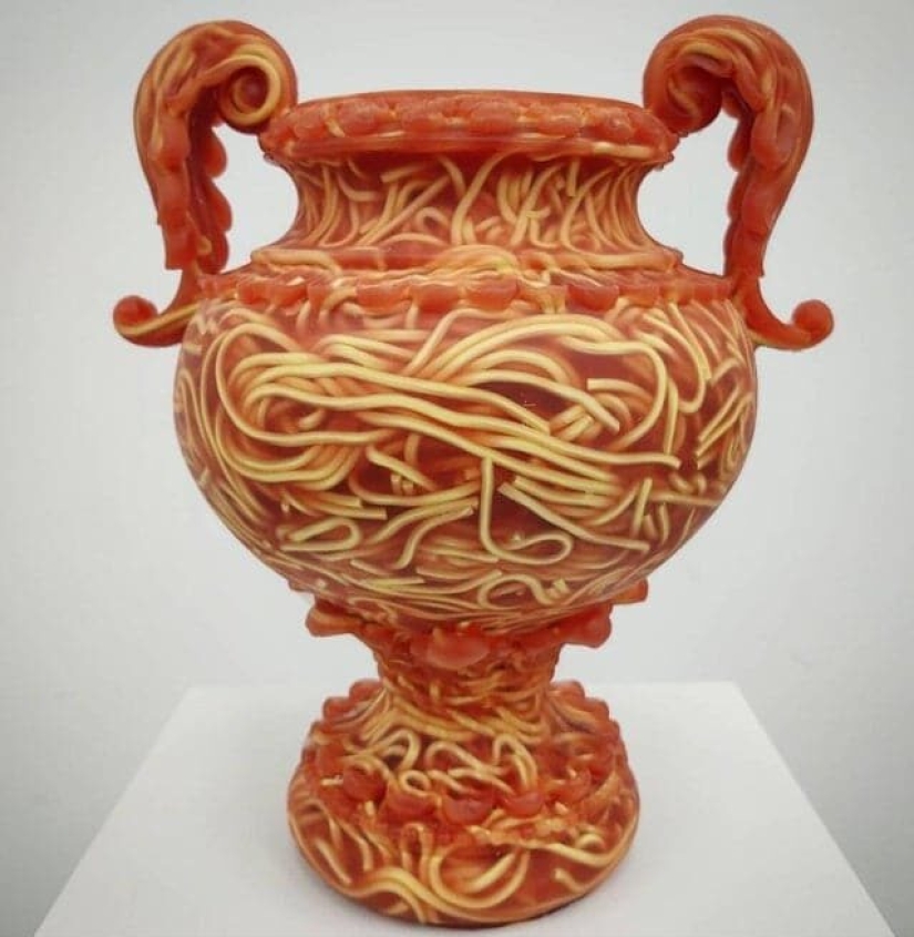 22 photos of things that are beautiful and terrible at the same time