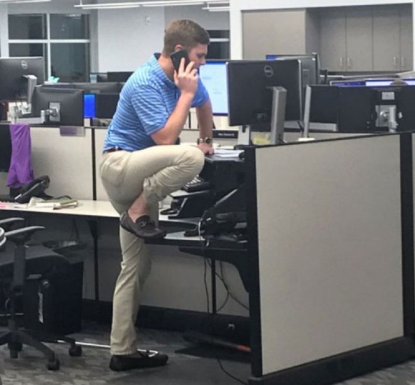 22 strange and ridiculous poses in which these people-yogis were caught