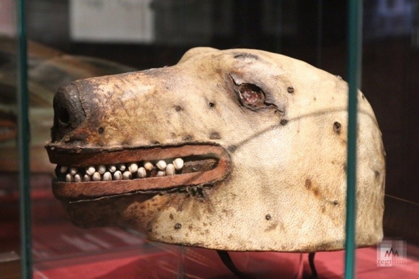 22 strange antiques that raise a lot of questions