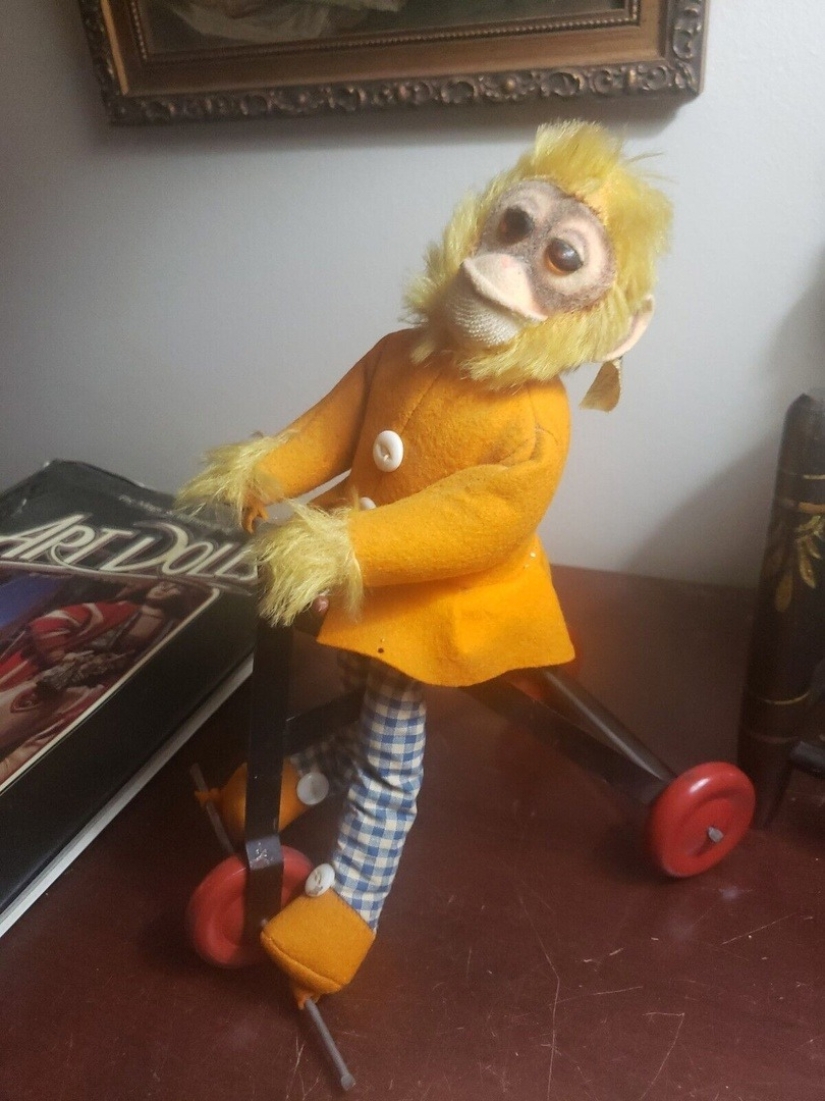 22 strange antiques that raise a lot of questions