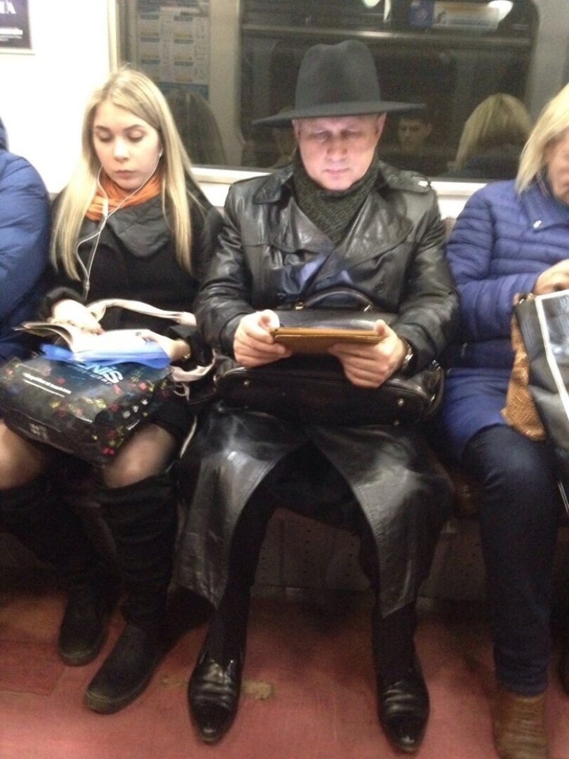22 stylish passengers of the St. Petersburg metro