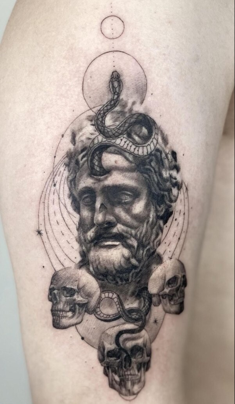 22 tattoos, each of which has a whole story behind it 22 tattoos, each of which has a whole story behind it