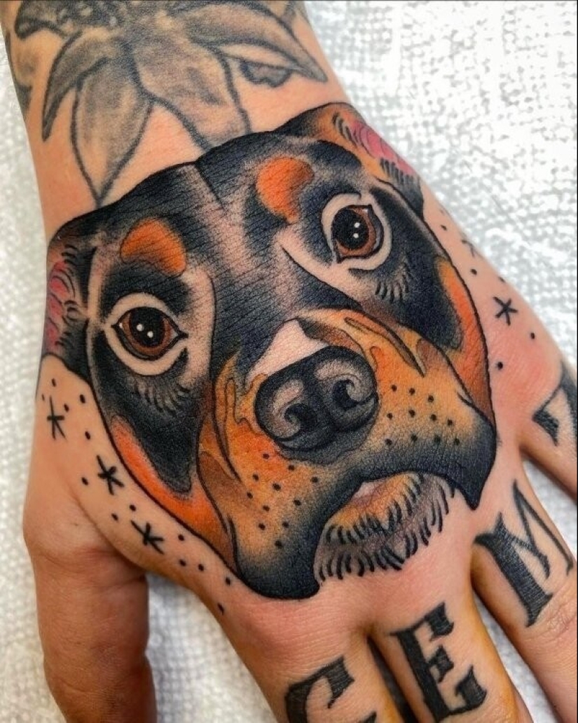 22 tattoos, each of which has a whole story behind it 22 tattoos, each of which has a whole story behind it