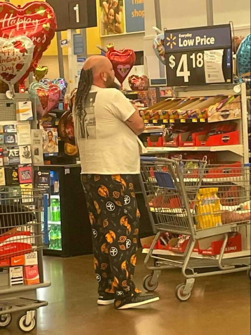 22 weirdos from Walmart in their Natural Habitat 22 weirdos from Walmart in their Natural Habitat