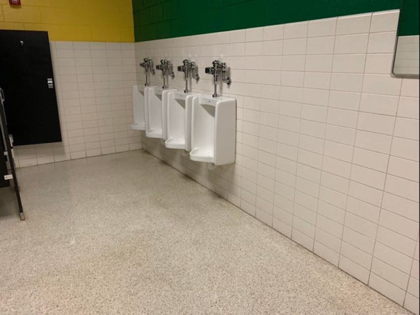 22 would-be designers and their "works" 22 would-be designers and their "works"