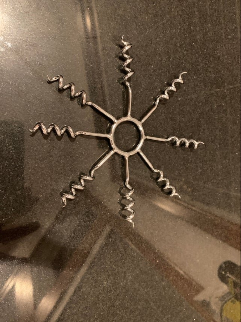 24 interesantes, pero oscuro sujeto, el cual tuve que pedir en la Red 24 interesantes, pero oscuro sujeto, el cual tuve que pedir en la Red