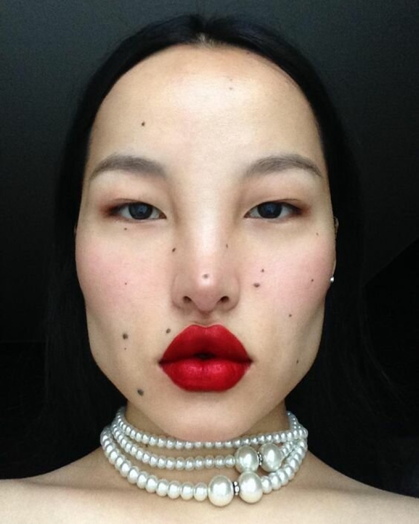 25 people with unique faces that attract and repel at the same time 25 people with unique faces that attract and repel at the same time