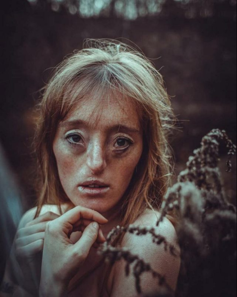 25 people with unique faces that attract and repel at the same time 25 people with unique faces that attract and repel at the same time