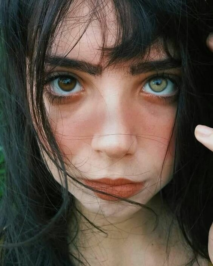 25 people with unique faces that attract and repel at the same time 25 people with unique faces that attract and repel at the same time