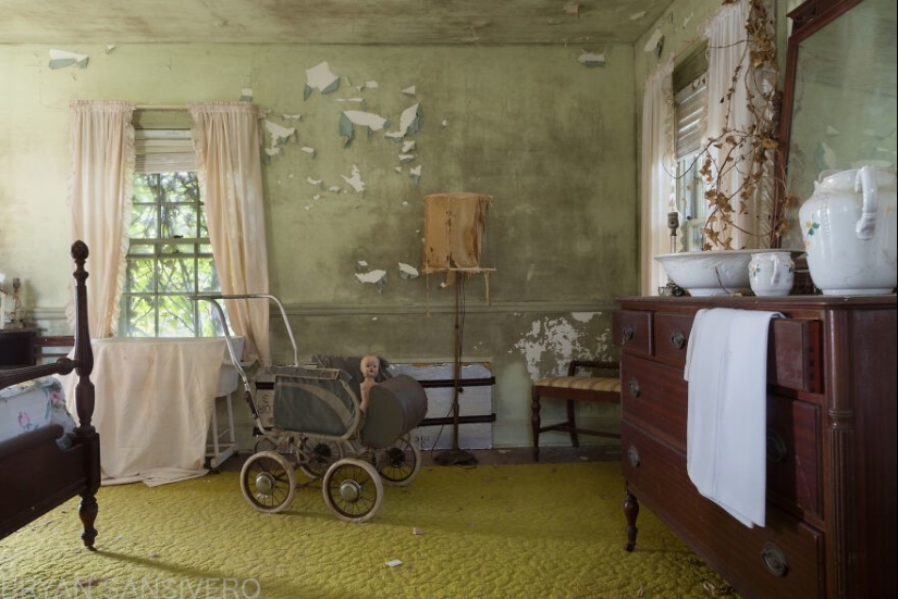 27 creepy photos of an abandoned farmstead 27 creepy photos of an abandoned farmstead