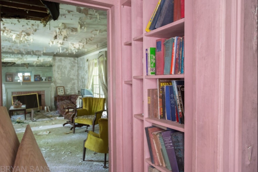 27 creepy photos of an abandoned farmstead 27 creepy photos of an abandoned farmstead