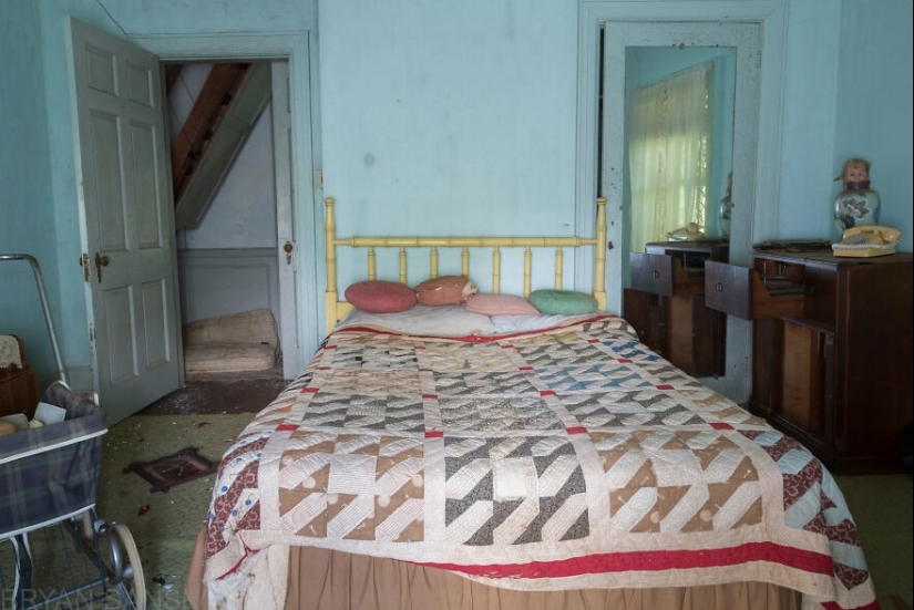 27 creepy photos of an abandoned farmstead 27 creepy photos of an abandoned farmstead