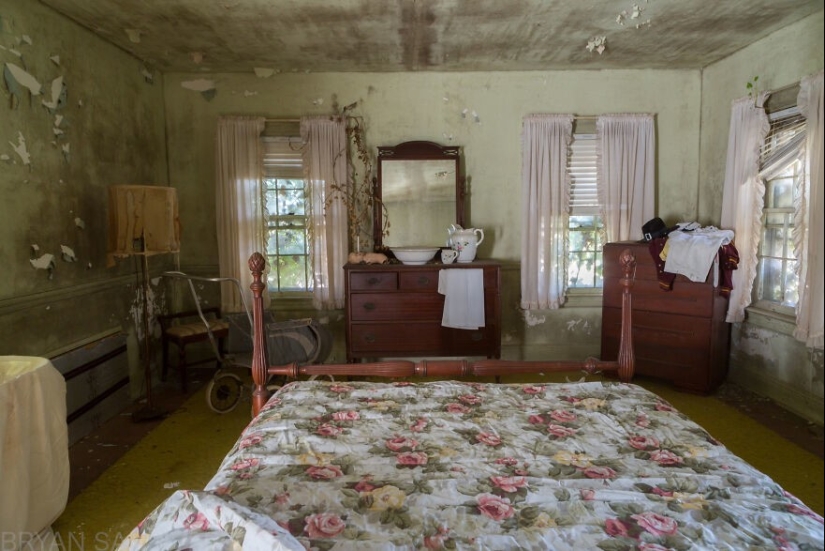 27 espeluznantes fotos de una granja abandonada 27 espeluznantes fotos de una granja abandonada