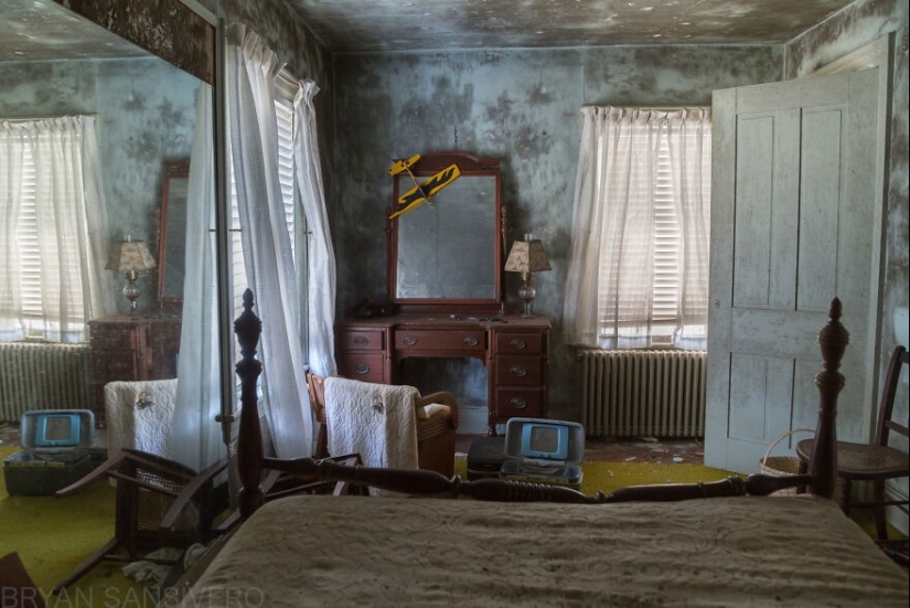 27 espeluznantes fotos de una granja abandonada 27 espeluznantes fotos de una granja abandonada