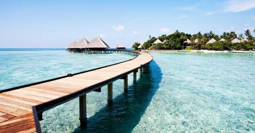 30 Amazing Places You Won&#39;t See Tourists