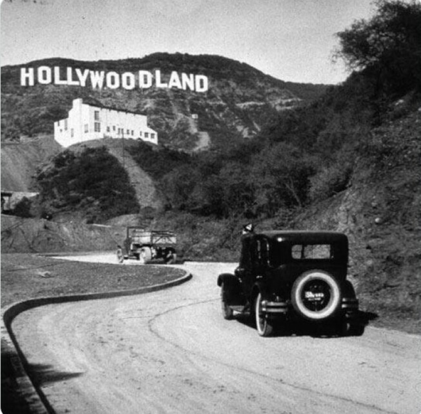 30 best tweets from the account History Weird 30 best tweets from the account History Weird