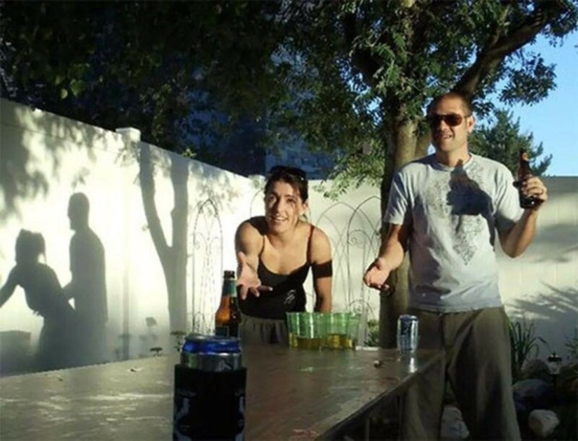 30 funny photos of shadows that look like something else 30 funny photos of shadows that look like something else