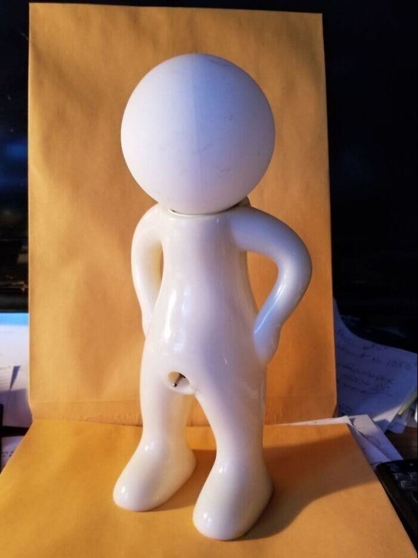 30 lindo, peculiar e inquietante que se encuentra en las tiendas de segunda mano 30 lindo, peculiar e inquietante que se encuentra en las tiendas de segunda mano