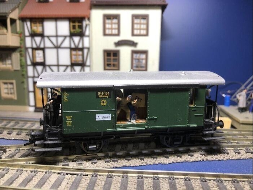 30 lindo, peculiar e inquietante que se encuentra en las tiendas de segunda mano 30 lindo, peculiar e inquietante que se encuentra en las tiendas de segunda mano