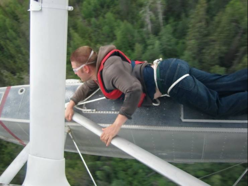 30 personas cuyo comportamiento no se puede explicar lógicamente 30 personas cuyo comportamiento no se puede explicar lógicamente