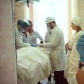 32 is the worst time for a selfie