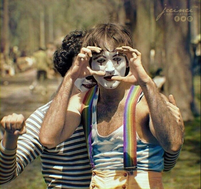 35 color photos from the past and the history behind them 35 color photos from the past and the history behind them