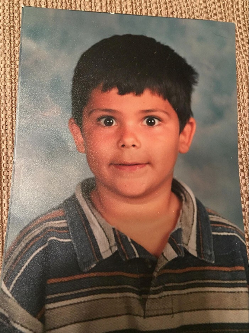 35 fotos de álbumes escolares que hicieron reír a los padres a través de las lágrimas 35 fotos de álbumes escolares que hicieron reír a los padres a través de las lágrimas