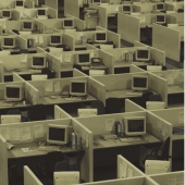 35 photos of deserted spaces that make you uncomfortable