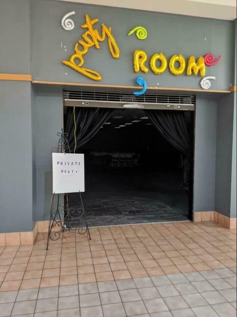 35 photos of deserted spaces that make you uncomfortable 35 photos of deserted spaces that make you uncomfortable