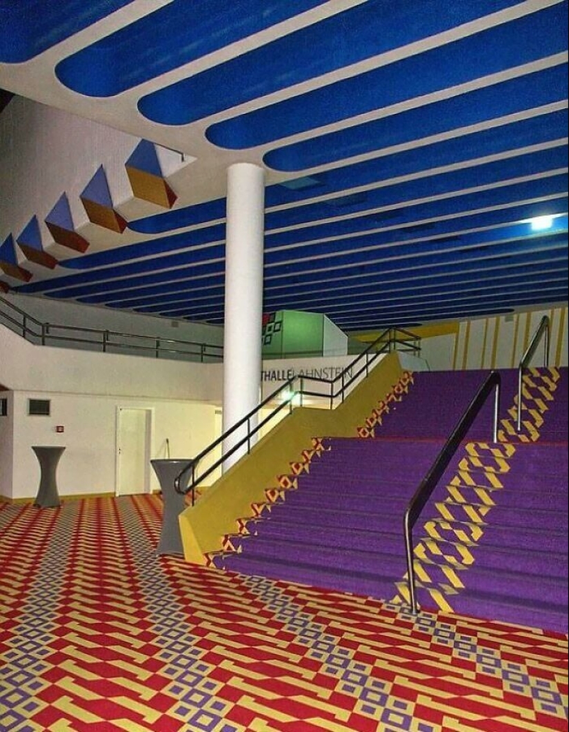 35 photos of deserted spaces that make you uncomfortable 35 photos of deserted spaces that make you uncomfortable