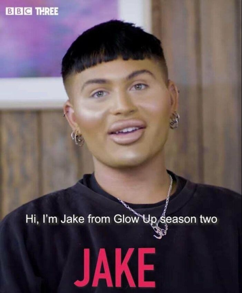 40 ejemplos hilarantes de maquillaje terrible