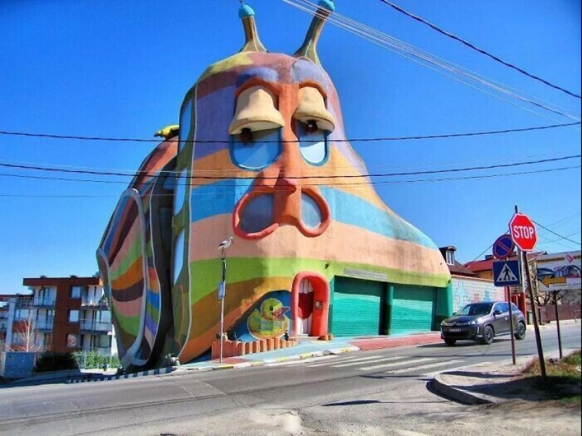 40 questionable architectural solutions that you can't take your eyes off 40 questionable architectural solutions that you can't take your eyes off