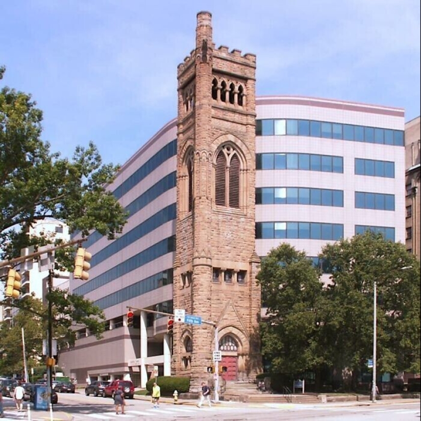 40 questionable architectural solutions that you can't take your eyes off 40 questionable architectural solutions that you can't take your eyes off