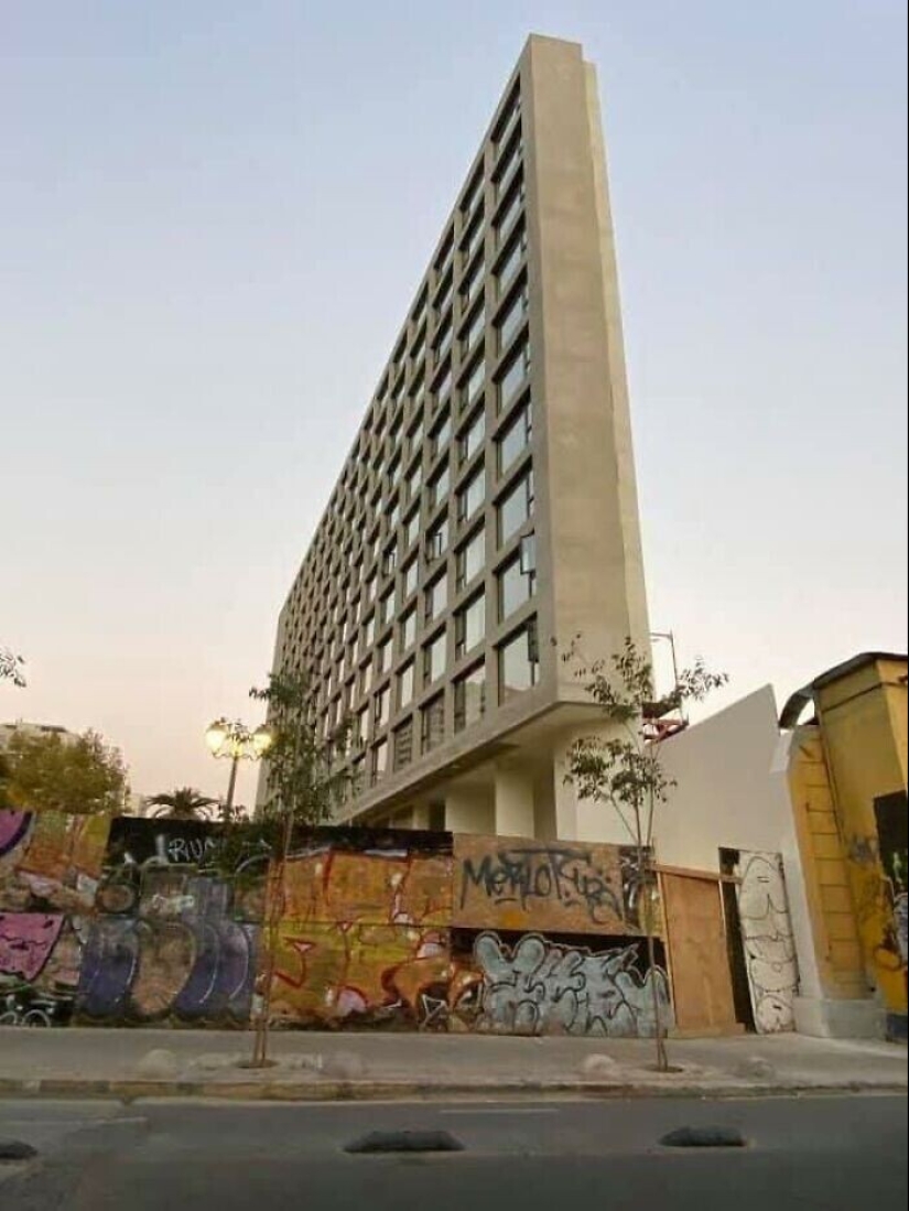 40 questionable architectural solutions that you can't take your eyes off 40 questionable architectural solutions that you can't take your eyes off