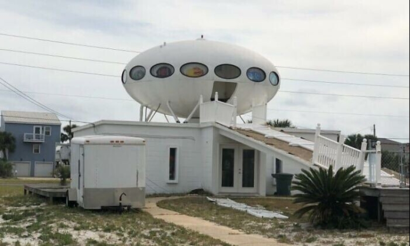 40 questionable architectural solutions that you can't take your eyes off 40 questionable architectural solutions that you can't take your eyes off