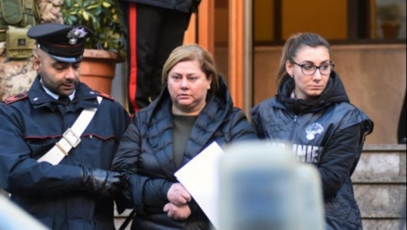 5 femenina más famosa de las pandillas, superado macho 5 femenina más famosa de las pandillas, superado macho