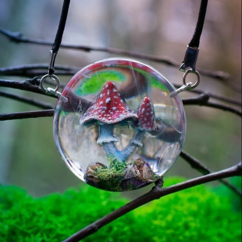 69 copyright of ornaments and decor with miniature worlds inside
